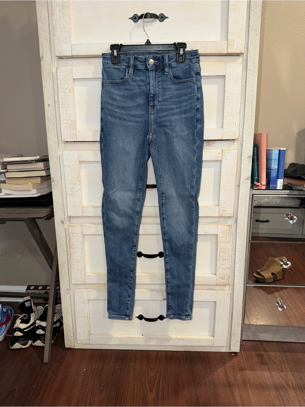 American Eagle Outfitters Skinny Jeans in Medium Blue Wash
